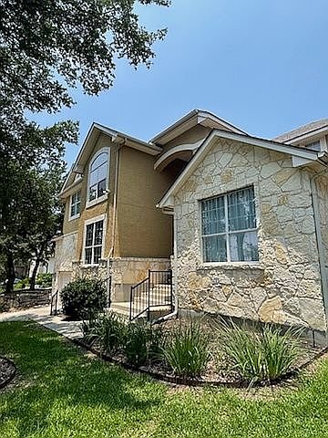 Single Family Home in San Antonio, TX